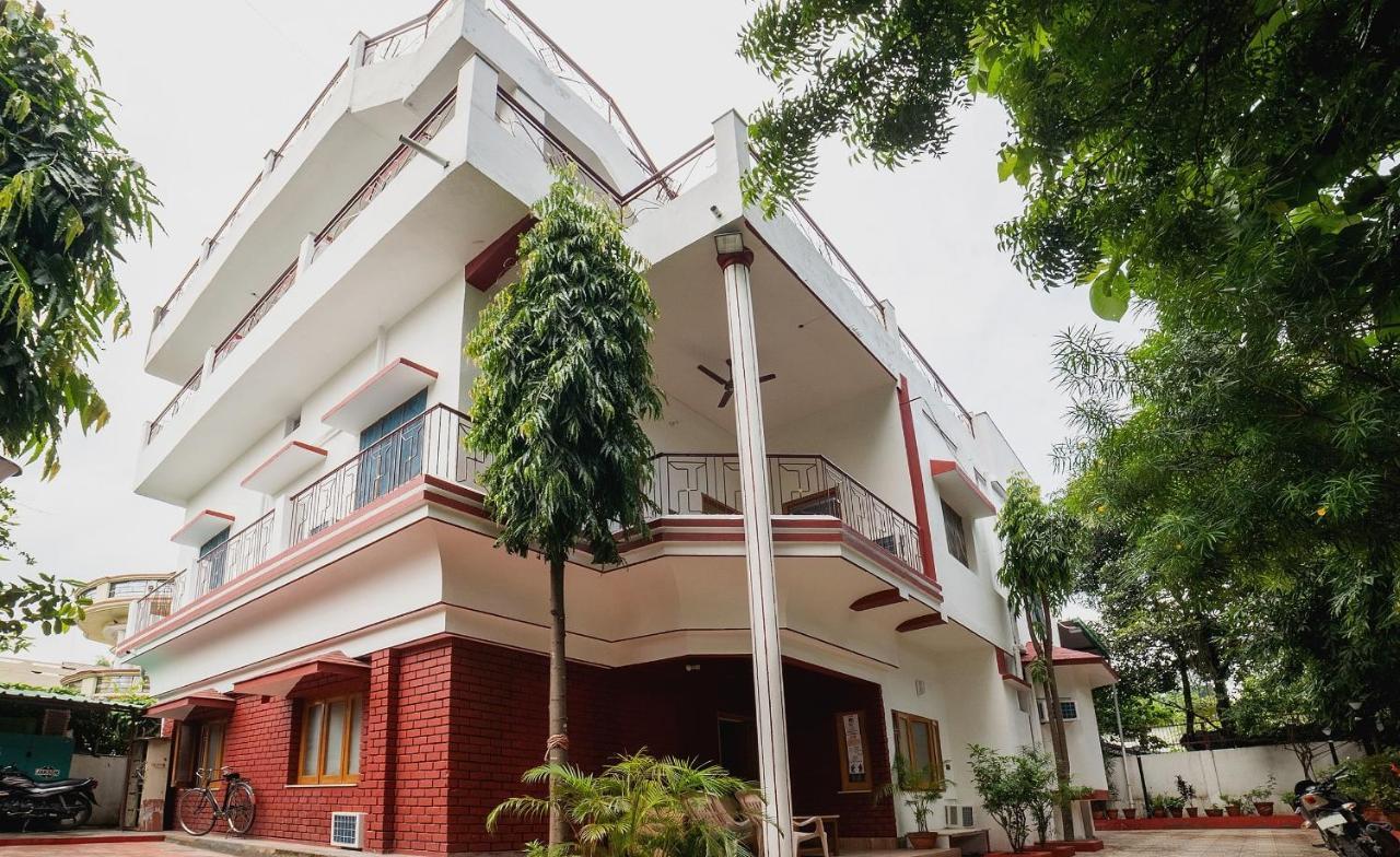 Hotel O Home Gautam Homestay Dehradun Luaran gambar