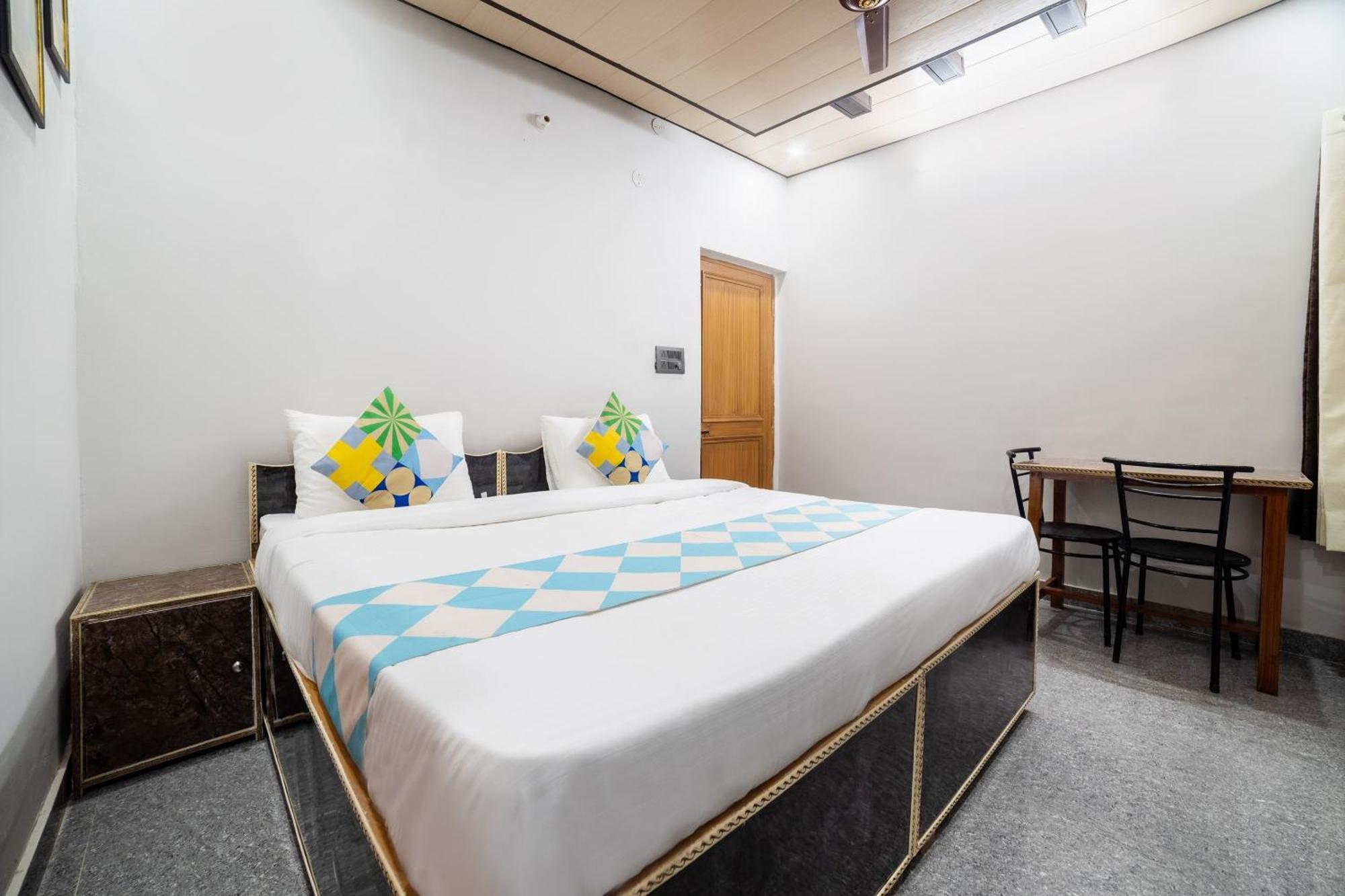 Hotel O Home Gautam Homestay Dehradun Luaran gambar