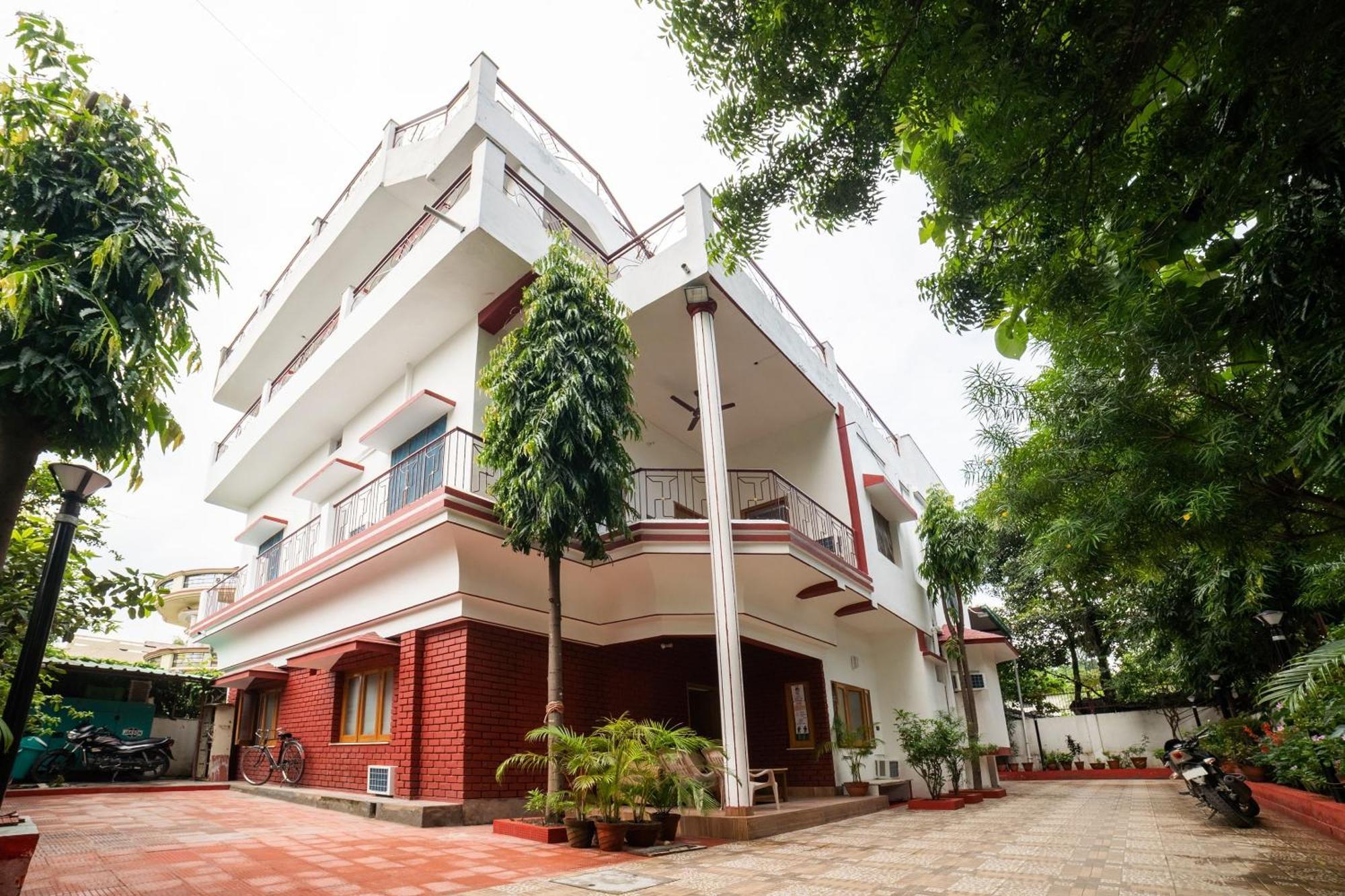 Hotel O Home Gautam Homestay Dehradun Luaran gambar