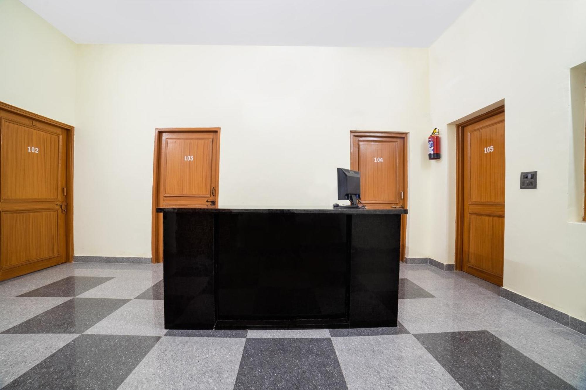 Hotel O Home Gautam Homestay Dehradun Luaran gambar