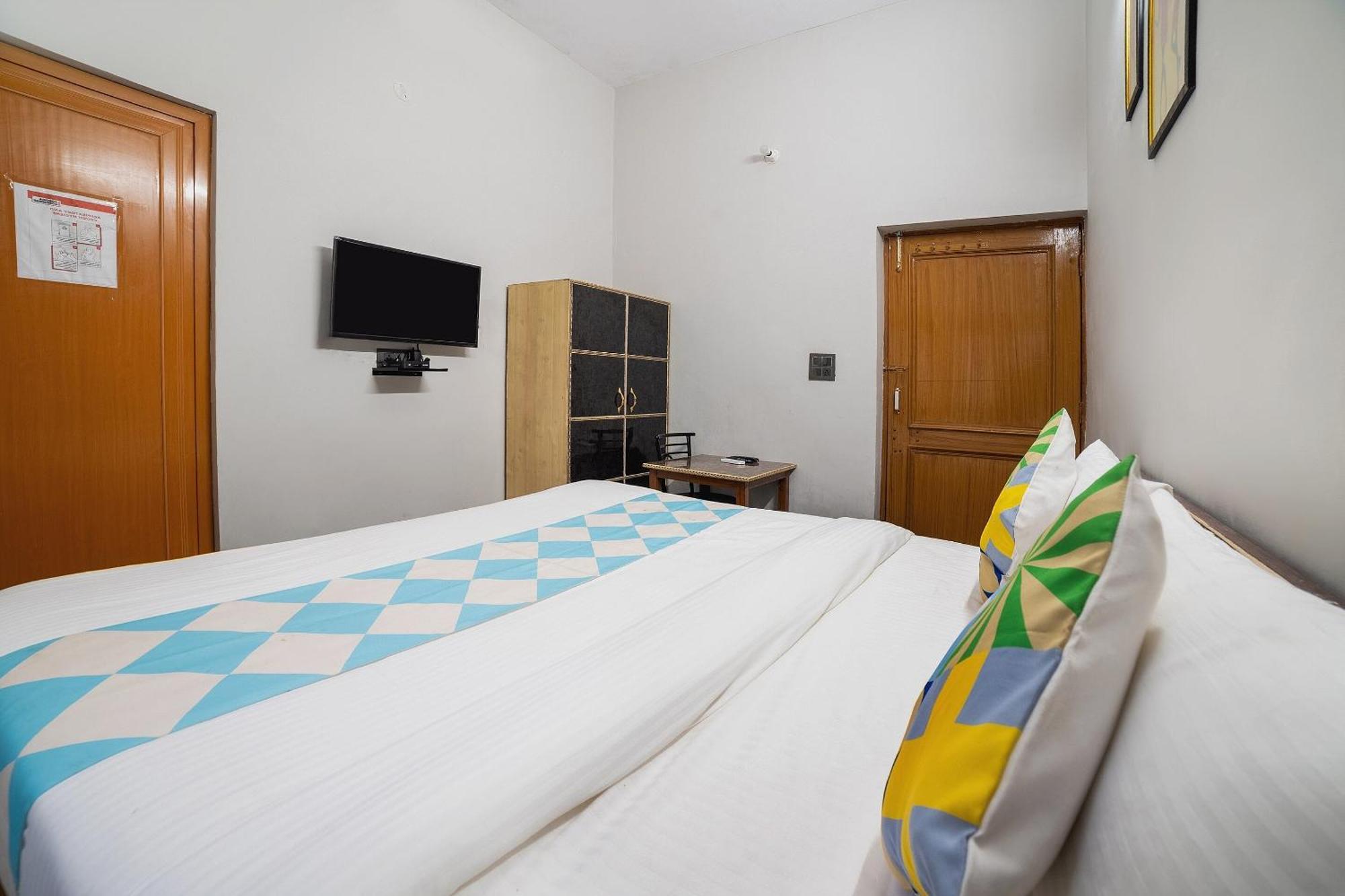 Hotel O Home Gautam Homestay Dehradun Luaran gambar